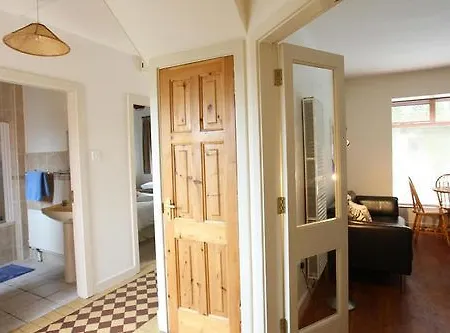 Crescent Close Apartment